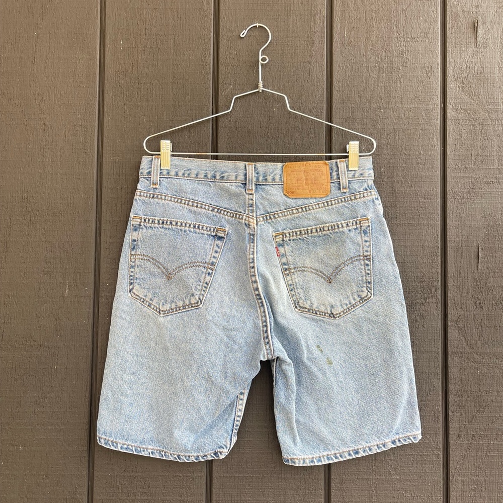 Vintage Levi 505 Bermuda Denim / Jean Shorts